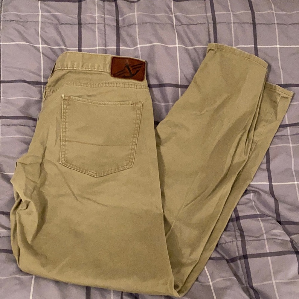 Men's Dockers Khaki Pants 33 x 32